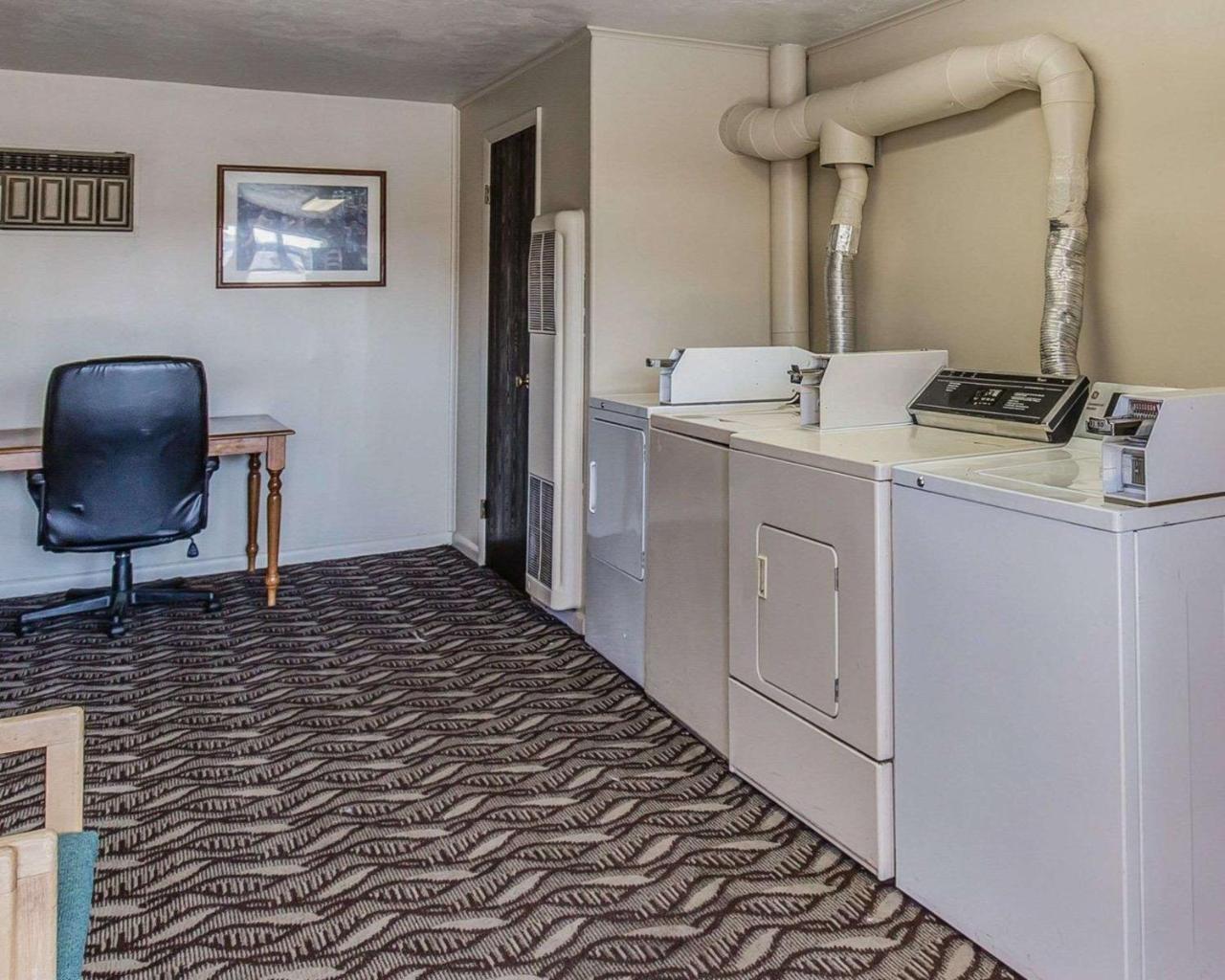 Econo Lodge Downtown Vernal Eksteriør billede